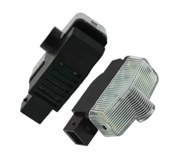 Lampi Portiere Auto SKODA cu LOGO, Compatibile cu Octavia 2015–2024, KODIAQ 2016-2024, KAROQ 2017-2024, YETI 2012-2017, Set 2 bucati, Lentile de sticla, Instalare Plug & Play, Calitate premium
